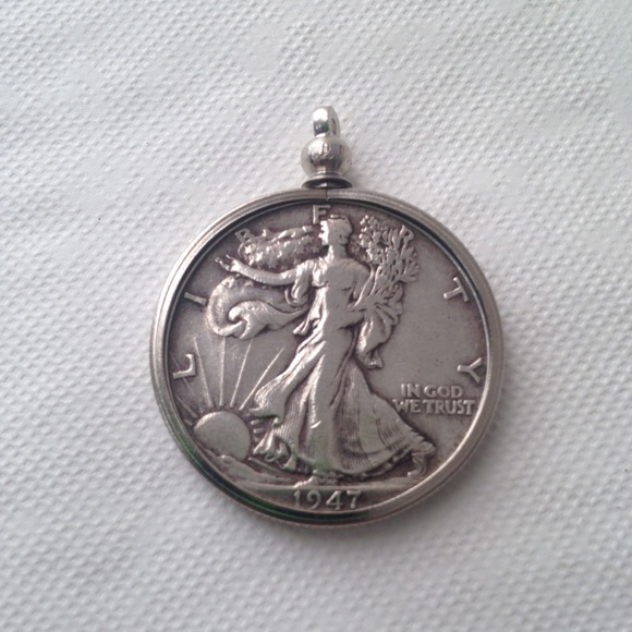 1947Silver Half Dollar Coin, 18in 925 Chain - Picture 4 of 8